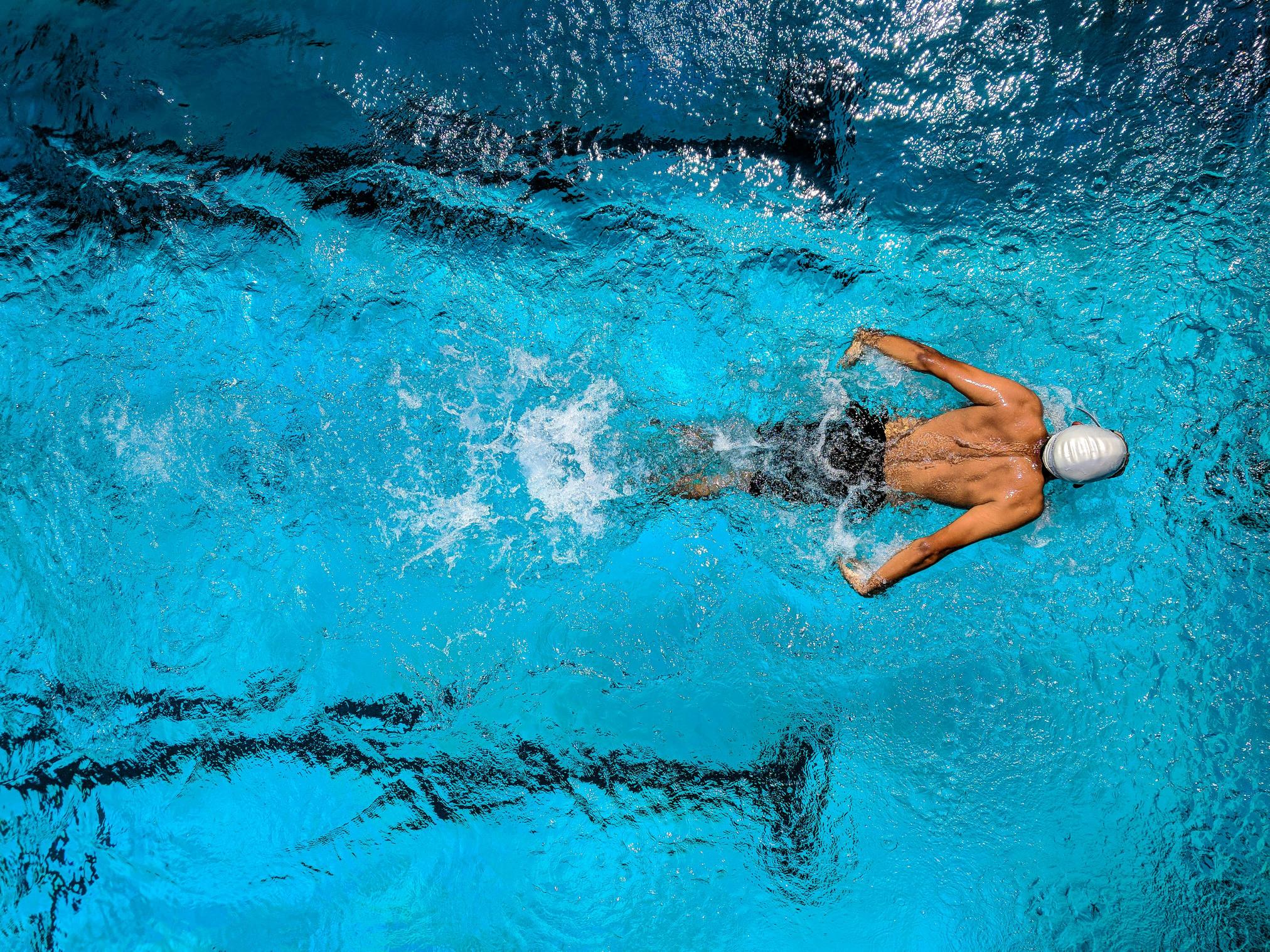 is swimming good for lower back pain